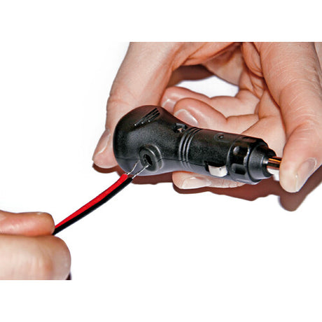 Lamp Plug for cigarette lighter socket with side cable entry, 12/24V
