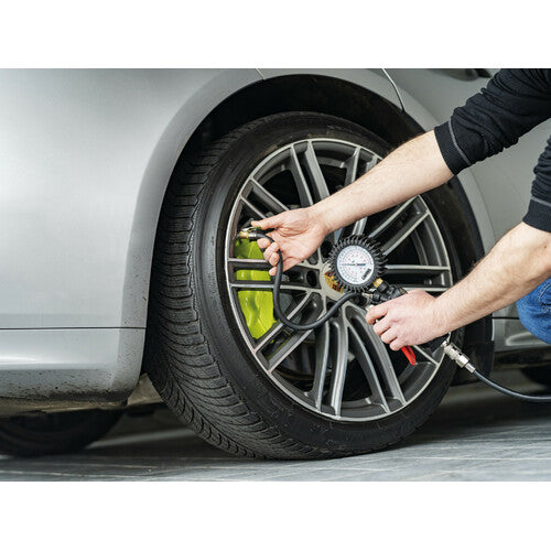 Lámpara de inflado de neumáticos con manómetro de precisión de 270° - Máx. 12 bar/170 PSI 74018