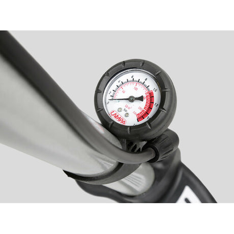 Air-Pro 1 Lampe, Stahlpumpe mit Manometer – H 590 mm – 38 mm
