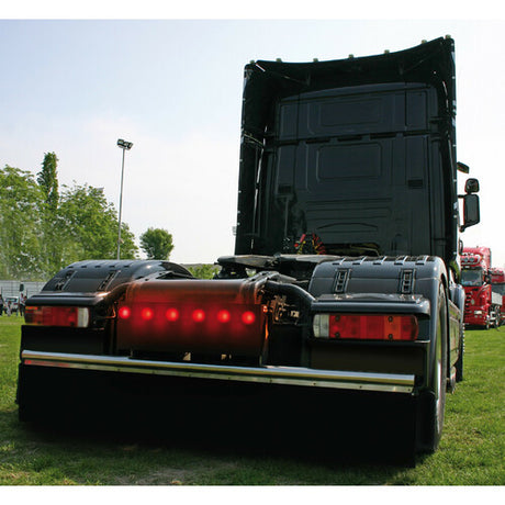 9 LED Clearance Light, 24V - Red