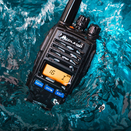 Midland Arctic, radio marina VHF