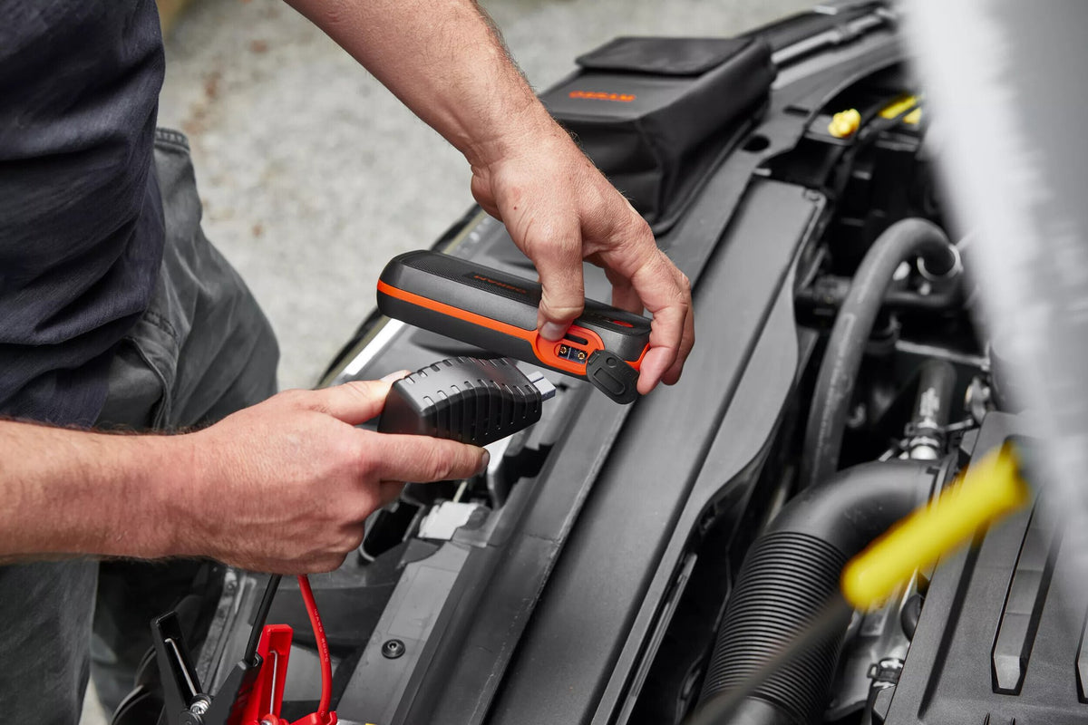 Osram BATTERYstart 300, avviatore di emergenza con funzione power bank