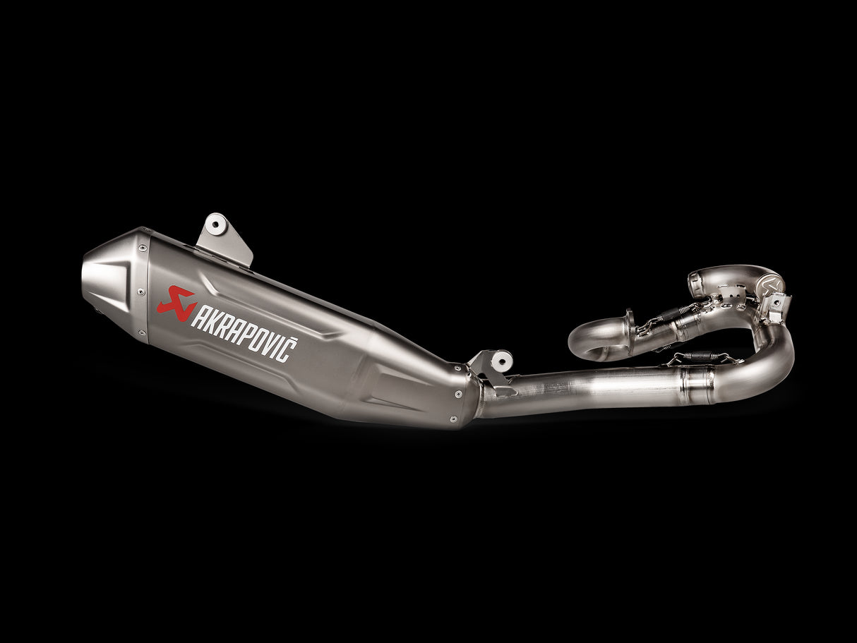 Akrapovic S-Y4MET15-CIBNTA Scarico Completo in titanio fodero titanio rispetta le normative FIM non omologato FANTIC XEF 450 / XXF 450 22-24