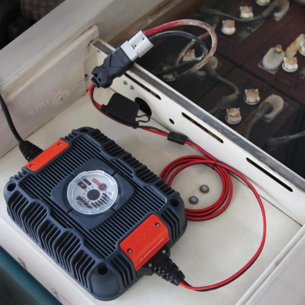 Cargador industrial NOCO GX2440EU de 24 V y 40 A