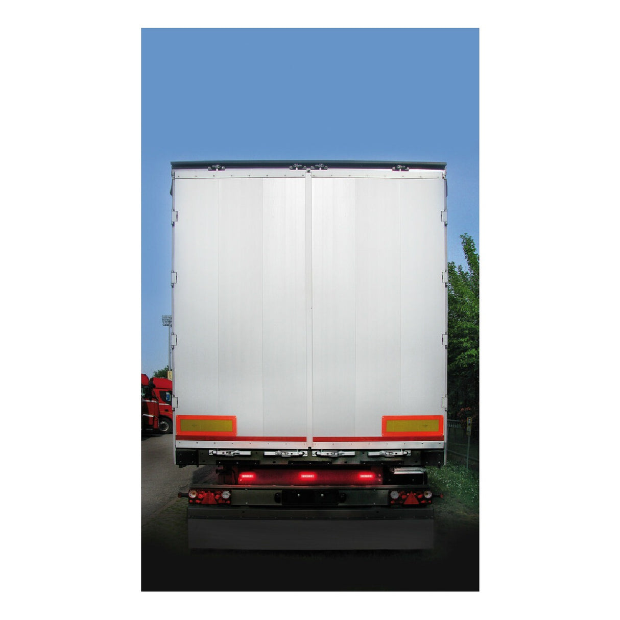 3 LED Side Marker Light, 24V - Red